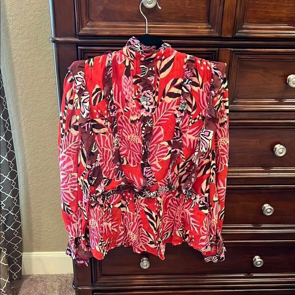 FARM Rio Red Ruffled Long Sleeve Blouse - Picture 3 of 3